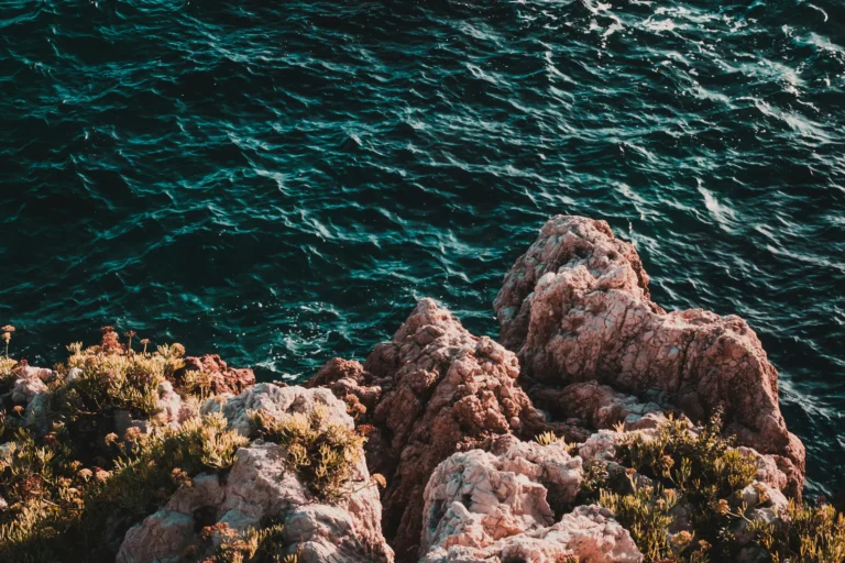 ocean rocks